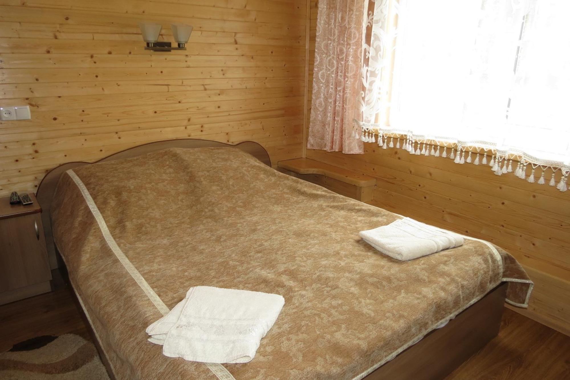 Bilyy Kamin Guest House Tatariv Værelse billede