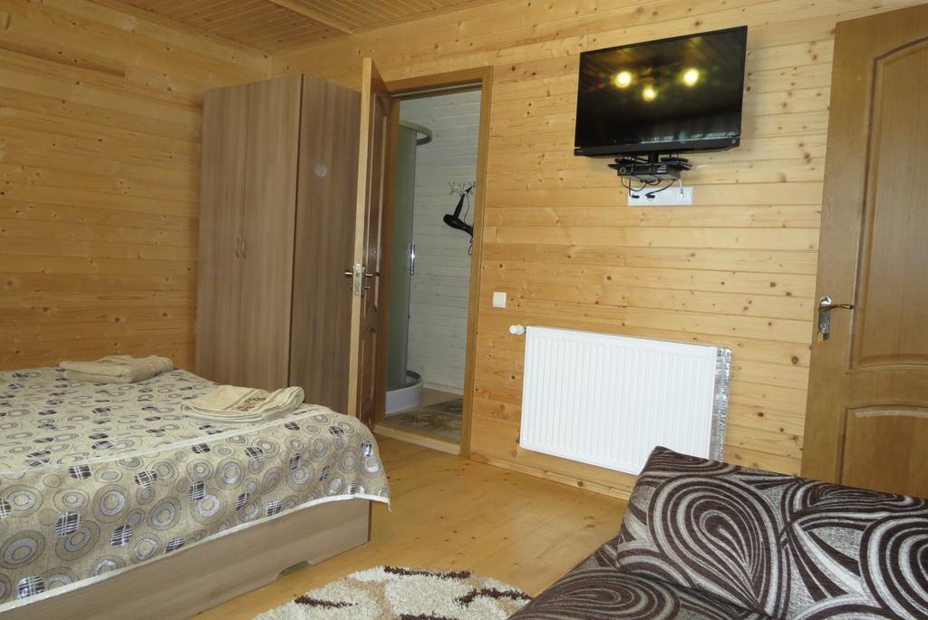Bilyy Kamin Guest House Tatariv Eksteriør billede