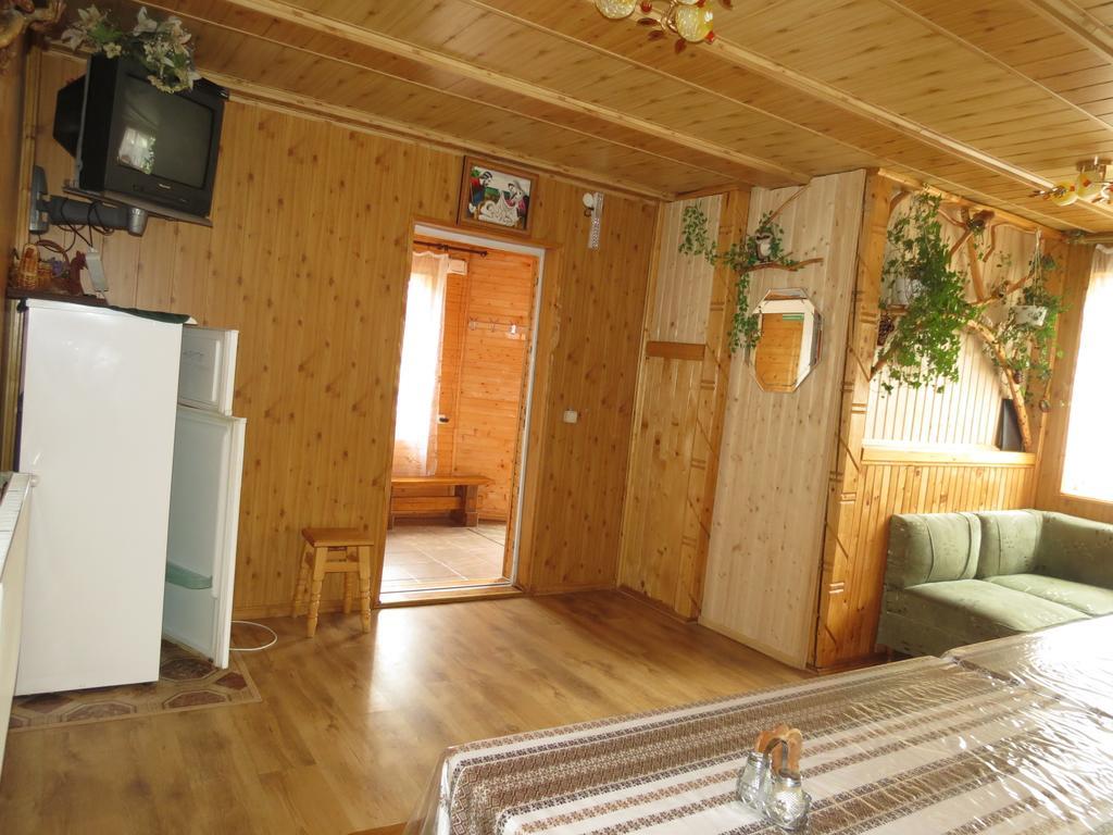 Bilyy Kamin Guest House Tatariv Eksteriør billede