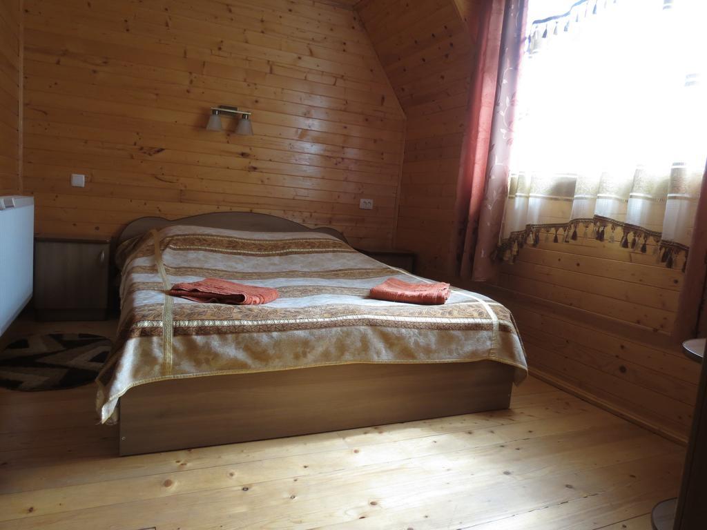 Bilyy Kamin Guest House Tatariv Eksteriør billede